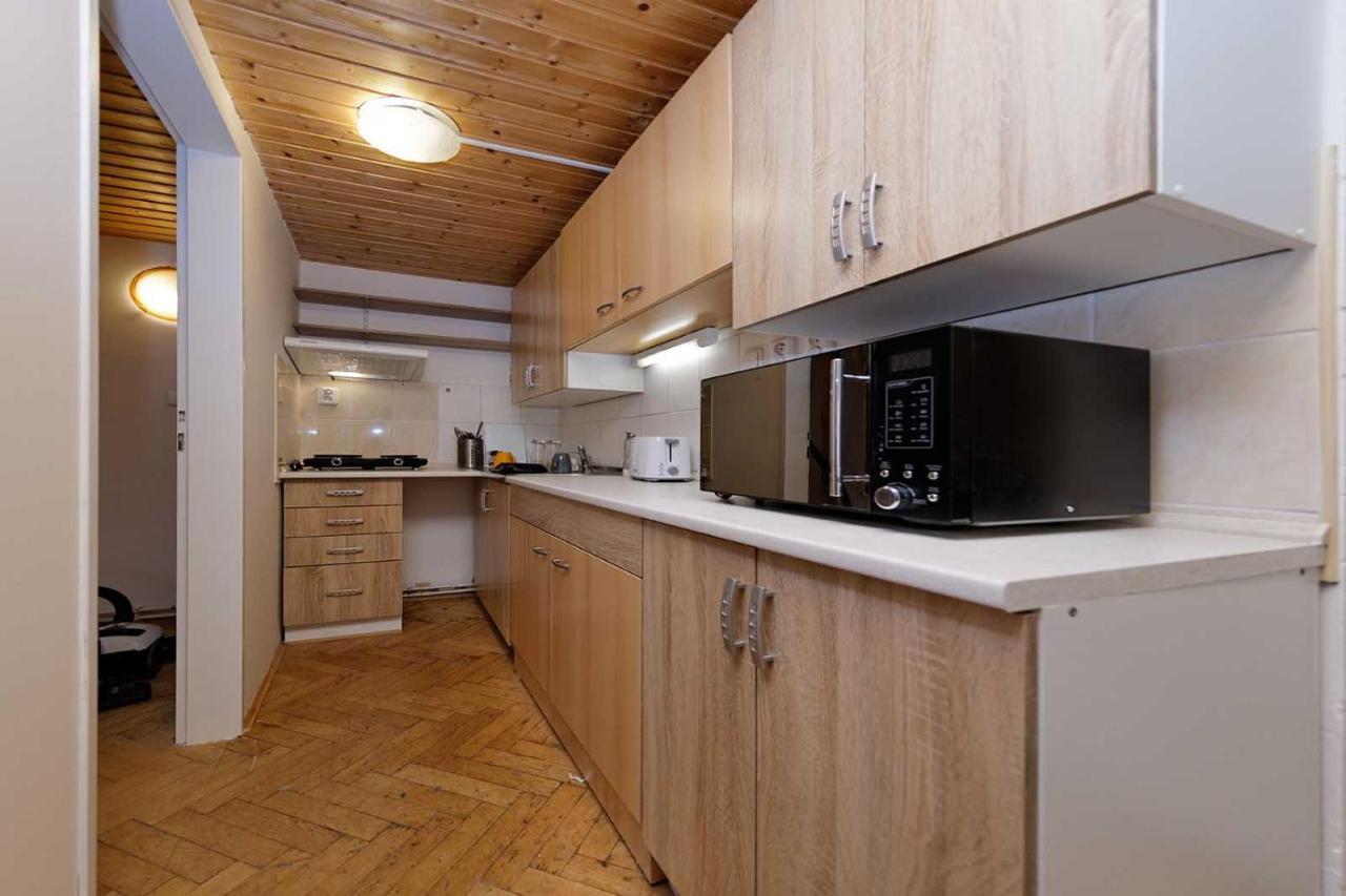 Apartment Lublanska 48 Praag Buitenkant foto