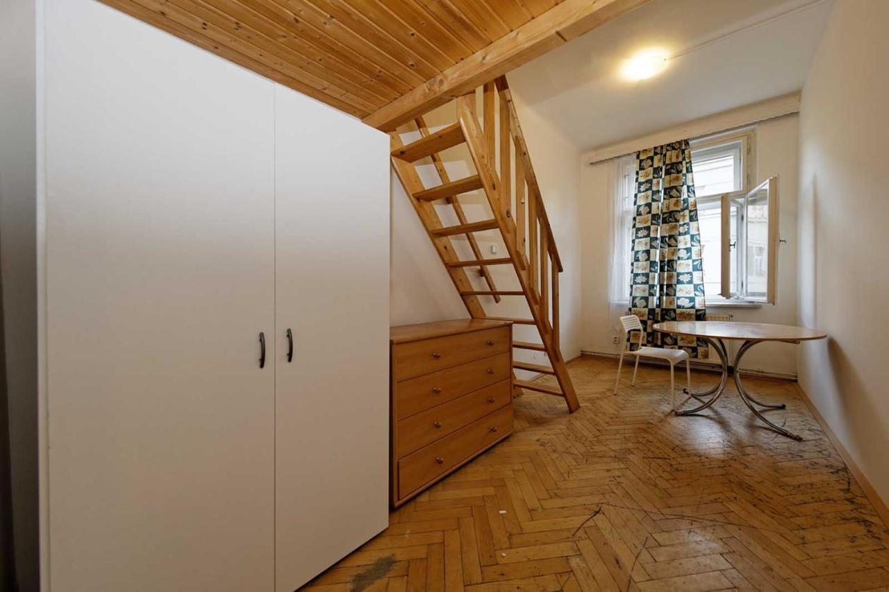 Apartment Lublanska 48 Praag Buitenkant foto