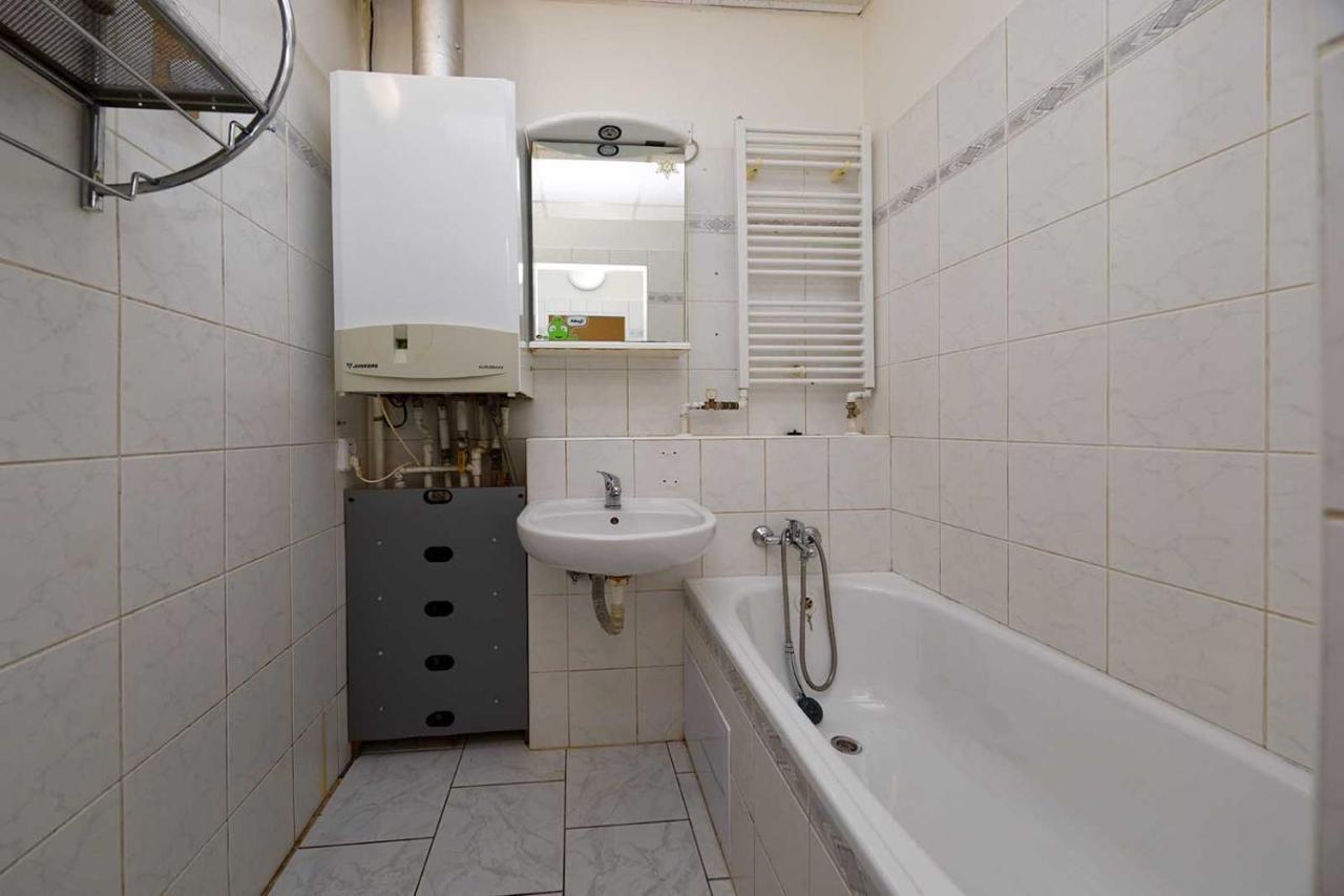 Apartment Lublanska 48 Praag Buitenkant foto
