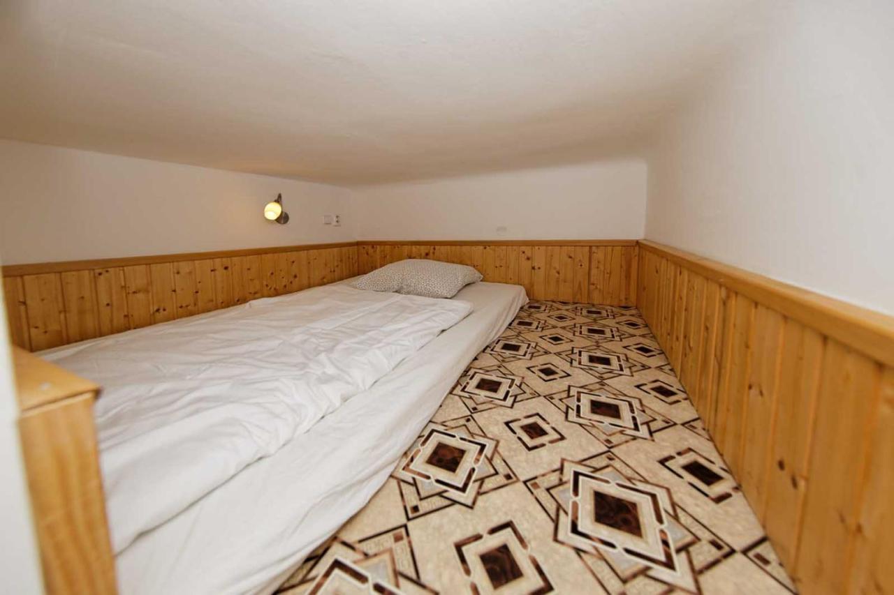 Apartment Lublanska 48 Praag Buitenkant foto