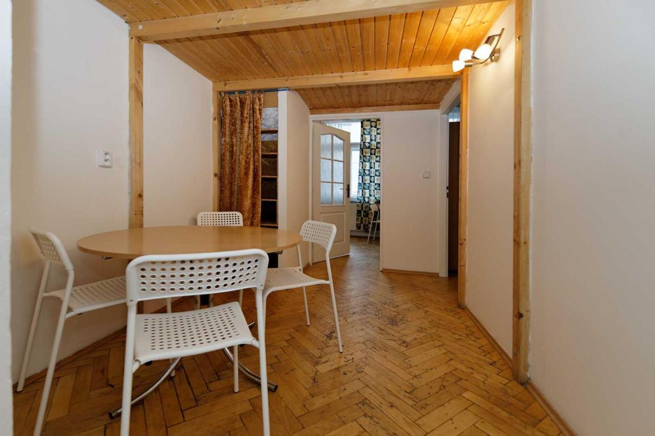 Apartment Lublanska 48 Praag Buitenkant foto