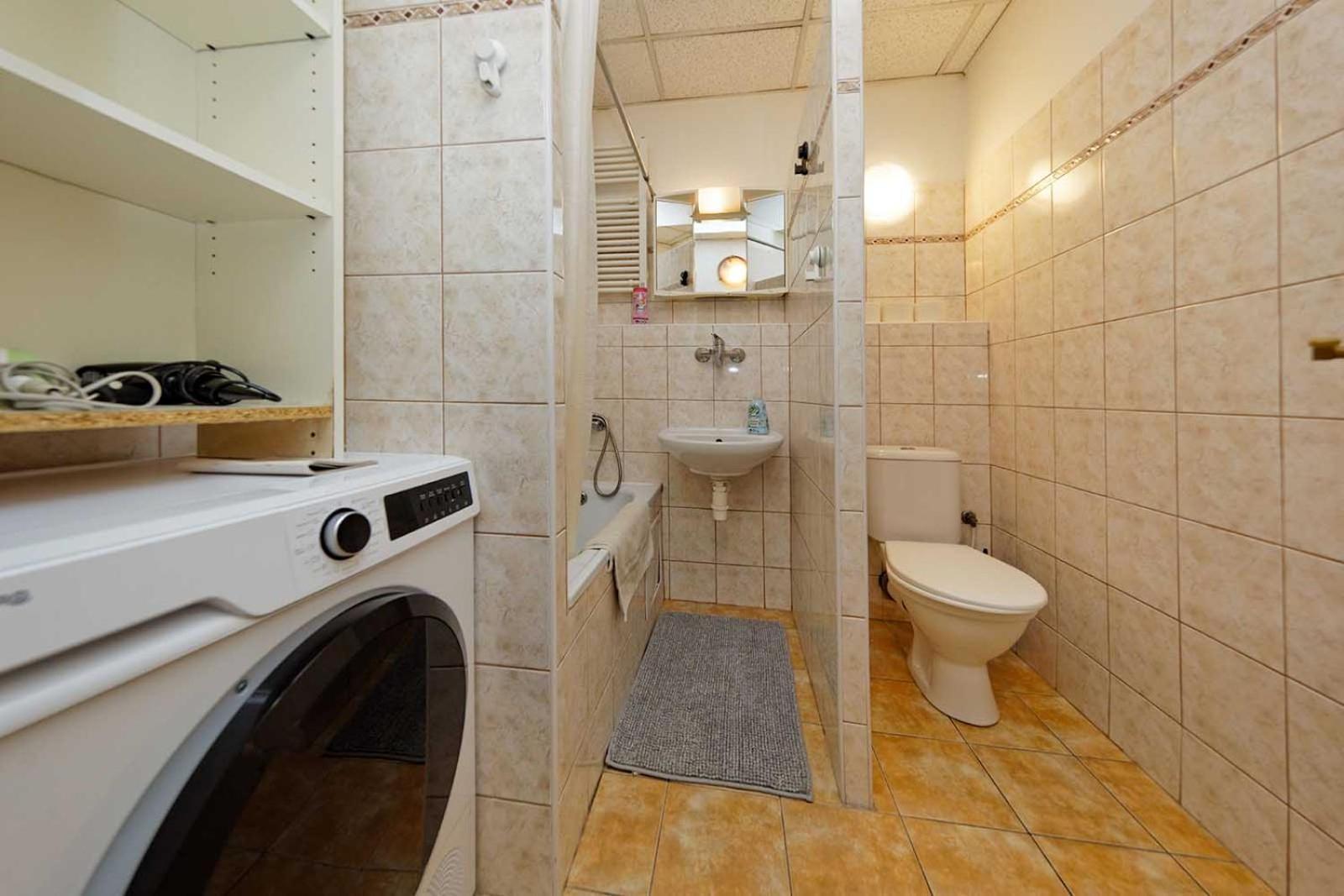Apartment Lublanska 48 Praag Buitenkant foto