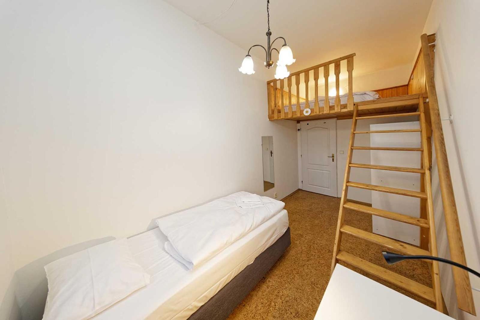 Apartment Lublanska 48 Praag Buitenkant foto
